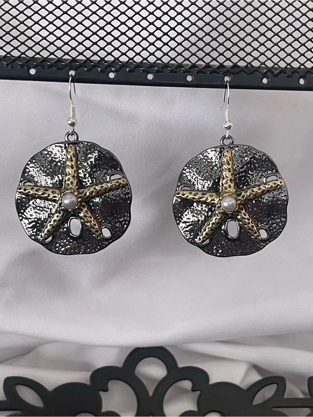 Sand dollar and Starfish Earrings
